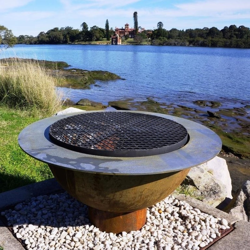 Teppanyaki BBQ Fire Pit Grill | 100 cm in Stainless Steel & Cast Iron cast iron with stainless steeel top and metal grill