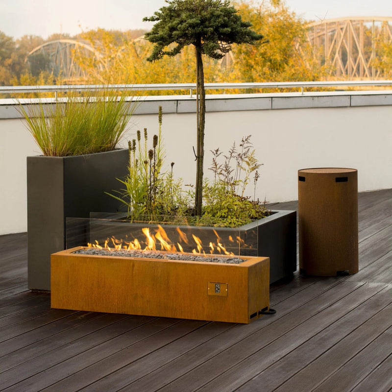 Fireplace Galio manual series - view of corten fireplace in outdoor patio area