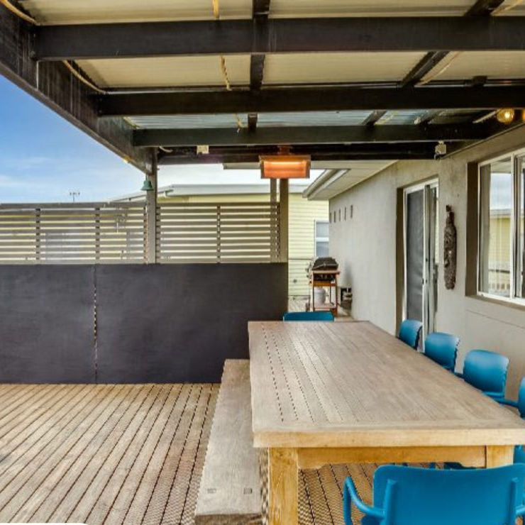 Infrared Heater | Outdoor | Electric | Heliosa Seaside on outdoor patio