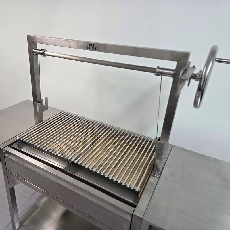 Parrilla Argentine BBQ with Firebricks | 100% 304 Stainless | BBQ Rod Model shoiwng the grill down in the firebox