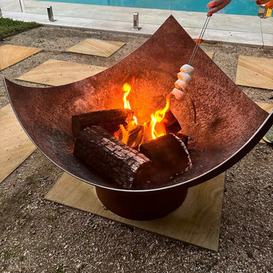 Outdoor Fire Pit | The Holy Grail | Cast Iron short base with fire