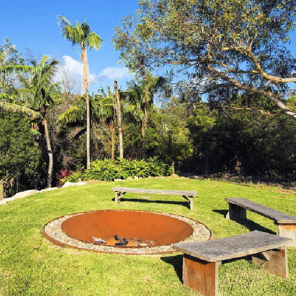 Fire Pit: Mega Cauldron build into ground of backyard